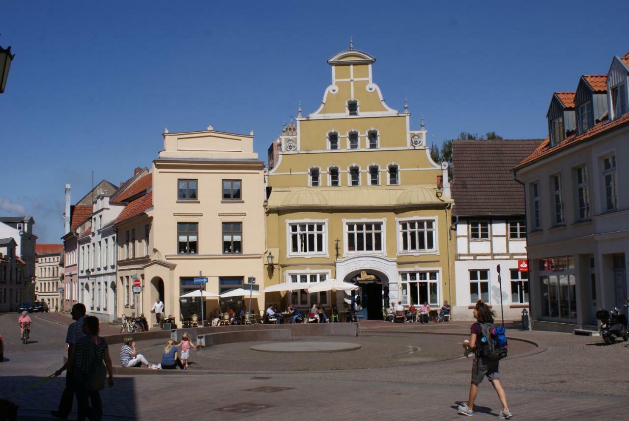 Ferienwohnung am Wismarer Markt - 40 Exterior foto